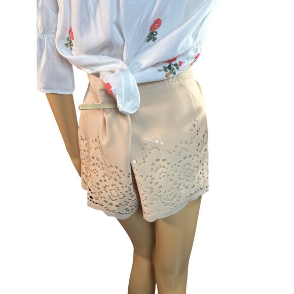 Sabine Beige Scalloped Hem Eyelet Shorts In Nude Size Medium - Picture 3 of 7